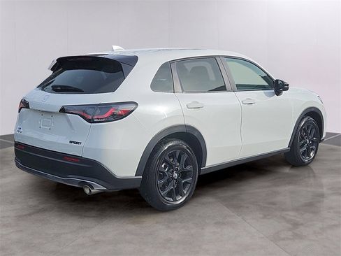 Certified 2024 Honda HR-V Sport image 4
