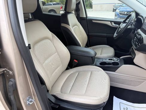 Used 2021 Ford Escape SEL AWD/4WD image 10