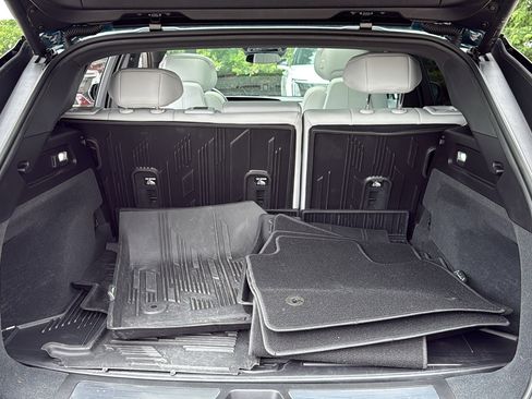 Certified 2024 Cadillac Lyriq Sport w/ LPO, Floor Liner Package AWD/4WD image 32