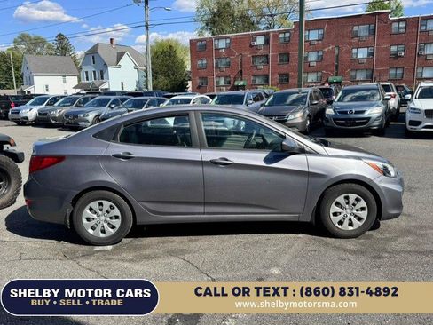 Used 2016 Hyundai Accent SE FWD image 4