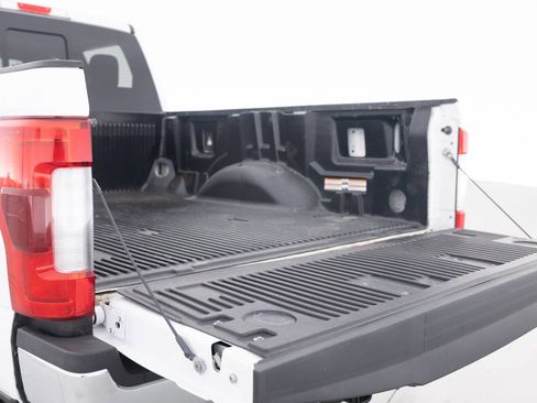 Used 2019 Ford F250 Lariat w/ Lariat Ultimate Package image 45