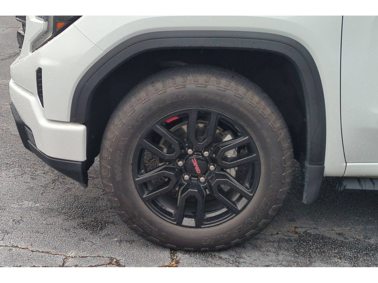Used 2024 GMC Sierra 1500 Elevation AWD/4WD image 32
