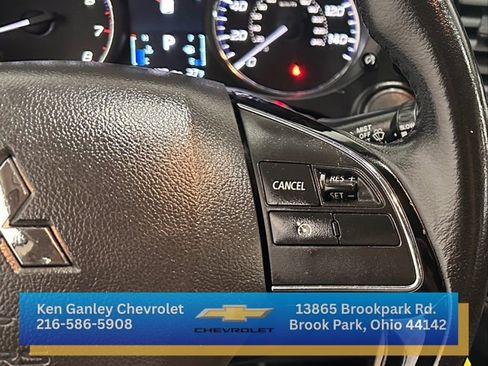 Used 2017 Mitsubishi Outlander ES image 13