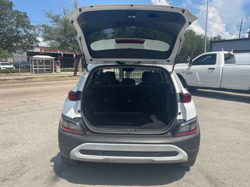 Used 2022 Hyundai Kona SEL FWD image 28