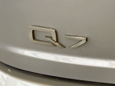 Used 2019 Audi Q7 3.0T Prestige image 11