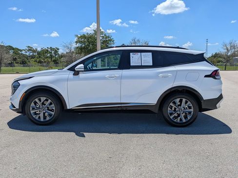 Certified 2024 Kia Sportage SX FWD image 8