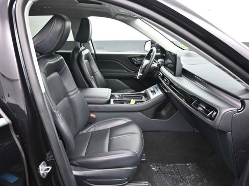 Used 2026 Lincoln Aviator AWD image 29