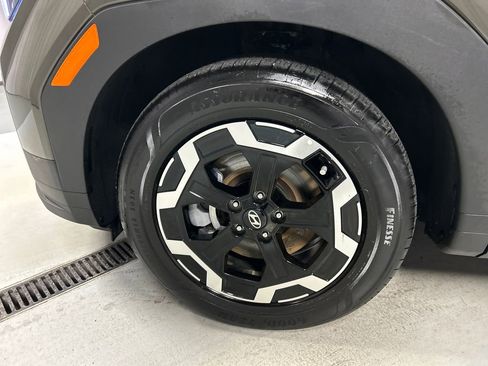 Used 2025 Hyundai Santa Fe SEL image 9