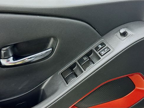 Used 2024 Nissan Frontier PRO-4X w/ Technology Package image 18