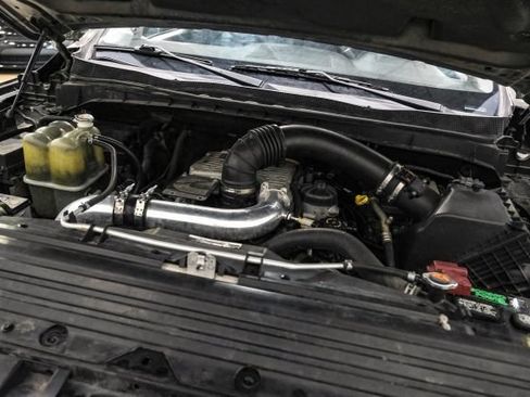 Used 2016 Nissan Titan SL AWD/4WD image 45