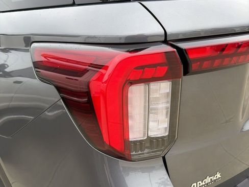 Used 2025 Ford Explorer ST-Line w/ Premium Package image 19