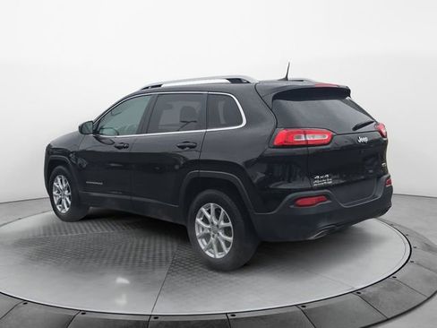 Used 2017 Jeep Cherokee Latitude w/ True North Edition image 3