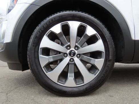 Used 2021 Kia Telluride EX w/ EX Premium Package AWD/4WD image 10