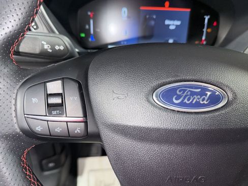 Used 2025 Ford Escape ST-Line AWD/4WD image 29