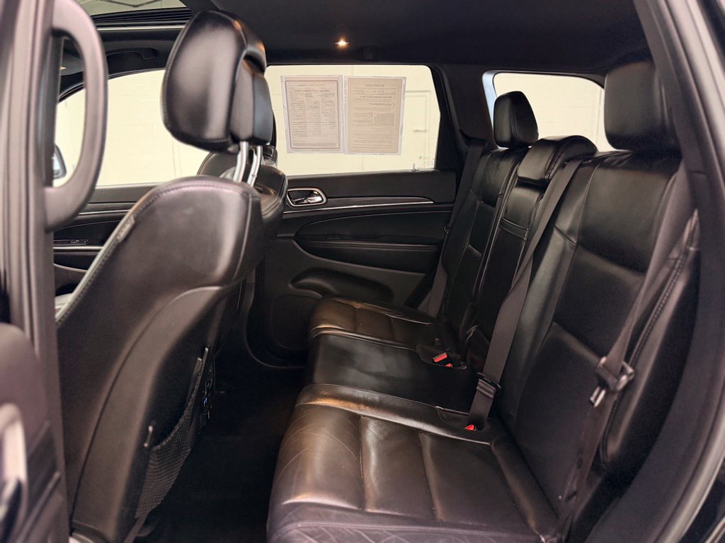 Used 2020 Jeep Grand Cherokee Limited AWD/4WD image 23