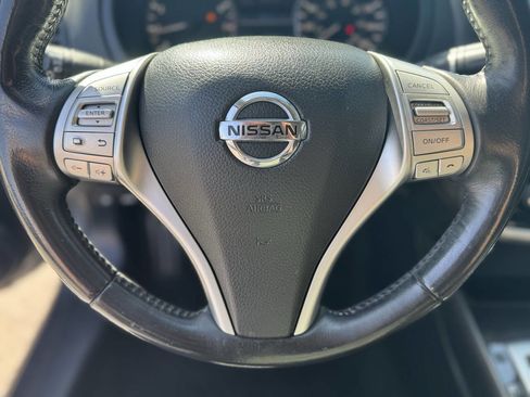 Used 2018 Nissan Altima 2.5 SV FWD image 15