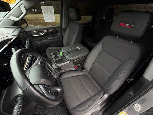 Used 2024 Chevrolet Silverado 1500 LT Trail Boss w/ Protection Package image 12