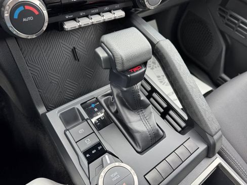 Used 2024 Toyota Tacoma TRD Sport image 7