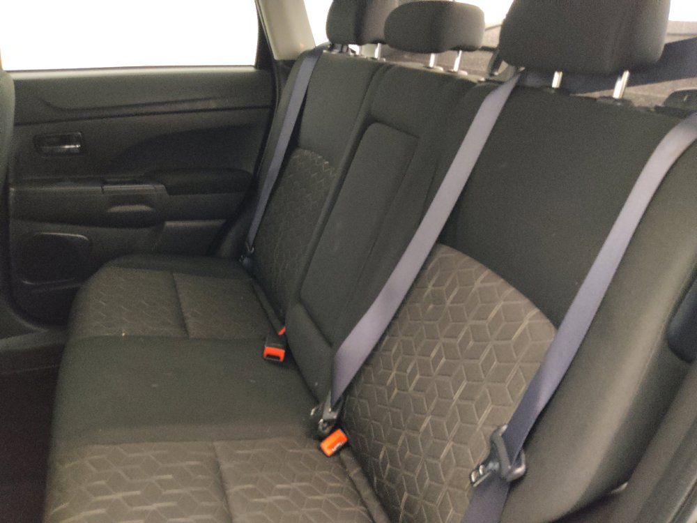 Used 2025 Mitsubishi Outlander Sport AWD image 18