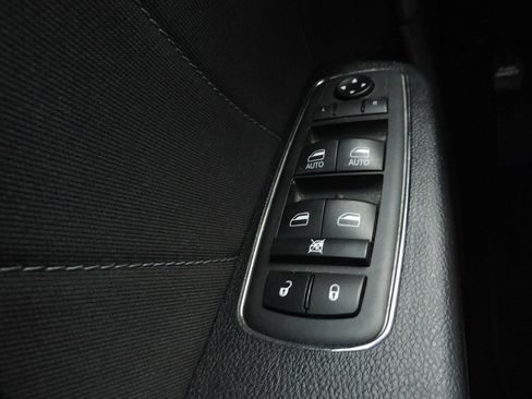 Used 2020 Dodge Charger SXT w/ Blacktop Package RWD image 19