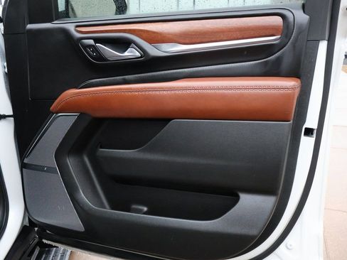 Certified 2024 GMC Yukon Denali Ultimate image 11