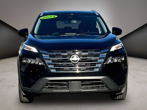 Certified 2024 Nissan Rogue SV w/ SV Premium Package AWD/4WD image 2