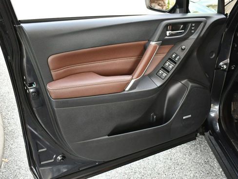 Used 2018 Subaru Forester 2.5i Touring w/ Popular Package #2 image 11