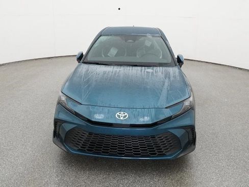 New 2026 Toyota Camry SE image 3