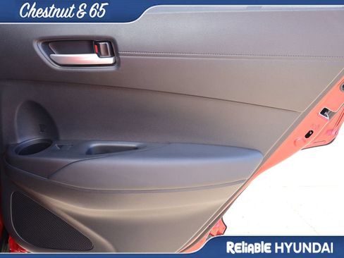 Used 2024 Toyota Corolla Cross XLE w/ Convenience Package AWD/4WD image 12
