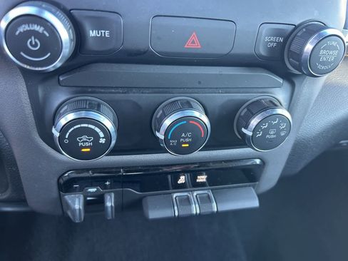 Used 2024 RAM 2500 Big Horn image 39