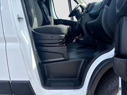 Used 2023 RAM ProMaster 2500 FWD image 18