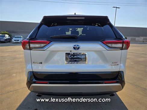 Used 2022 Toyota RAV4 XSE image 5