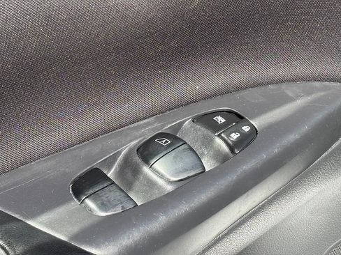 Used 2018 Nissan Sentra SV FWD image 26