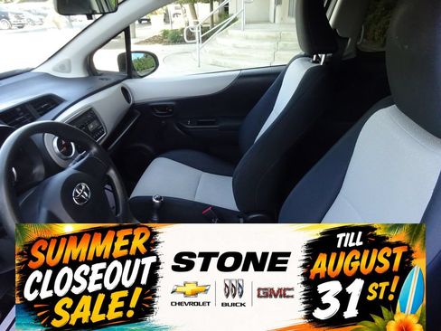 Used 2013 Toyota Yaris L FWD image 12