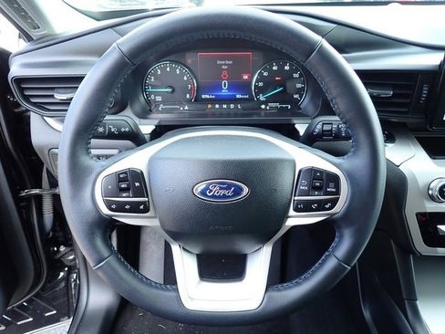 Certified 2023 Ford Explorer XLT image 23