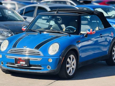 Used 2007 MINI Cooper Convertible image 3