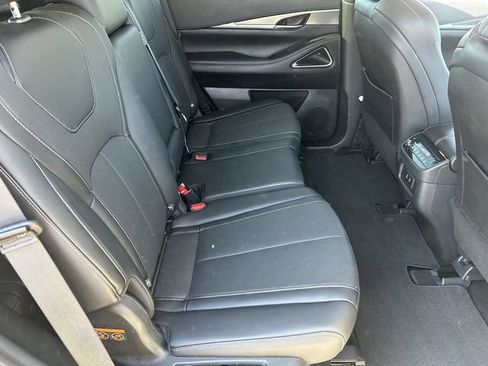 Certified 2026 INFINITI QX60 Luxe w/ Family Package AWD/4WD image 15