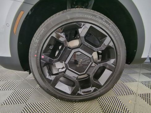 New 2026 Kia Sorento SX Prestige w/ Olive Brown Leather Package image 18