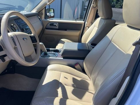 Used 2012 Ford Expedition XLT AWD/4WD image 11