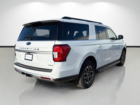 Used 2024 Ford Expedition Max XLT RWD image 3