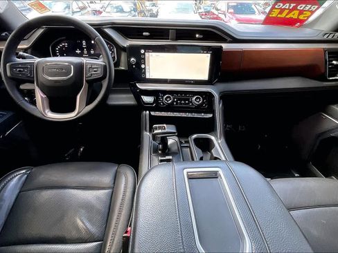 Used 2022 GMC Sierra 1500 Denali w/ Denali Reserve Package image 15