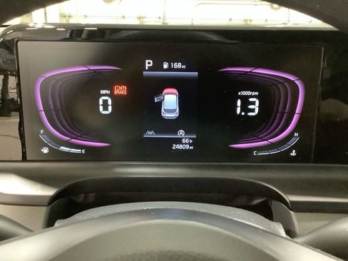 Certified 2024 Kia Seltos LX image 16