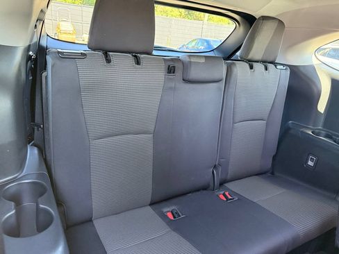 Used 2023 Toyota Highlander LE FWD image 24
