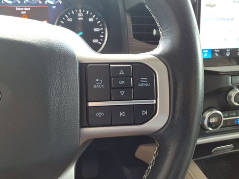 Used 2024 Ford Expedition Limited RWD image 16