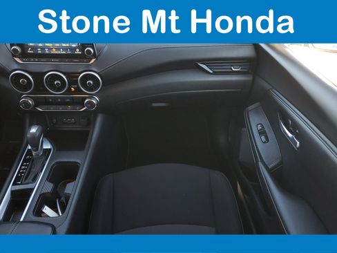 Used 2025 Nissan Sentra SV image 16