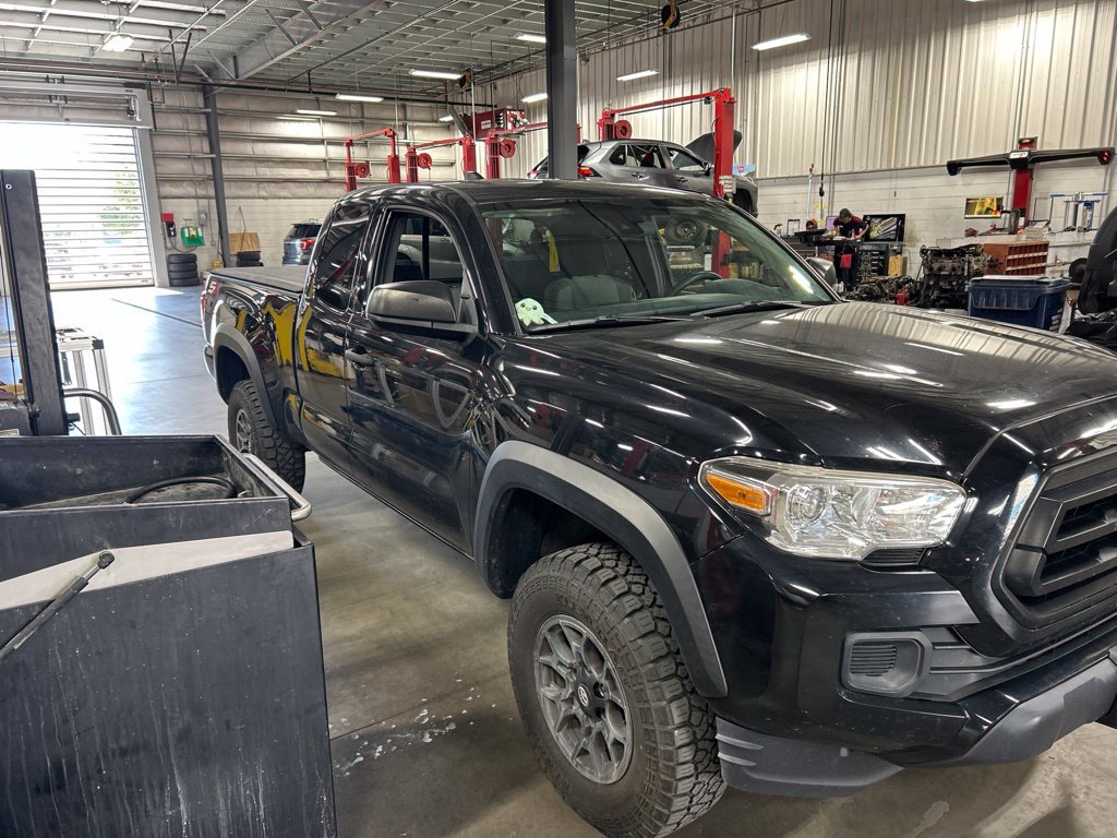 Used 2020 Toyota Tacoma SR w/ SX Package AWD/4WD image 1