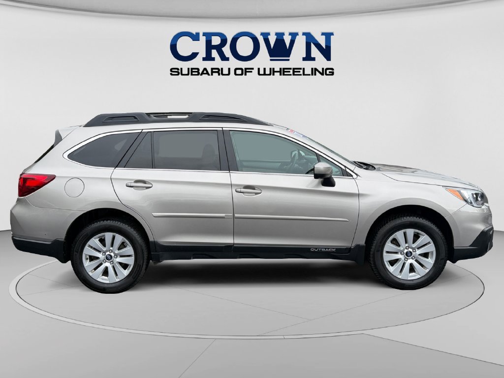 Used 2017 Subaru Outback 2.5i Premium AWD/4WD image 2