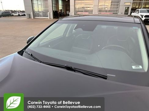 Used 2022 Genesis G70 2.0T w/ Prestige Package image 37