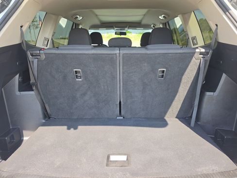 Used 2018 Volkswagen Atlas Launch Edition FWD image 14