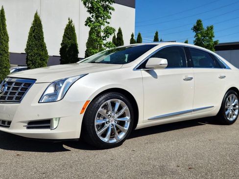 Used 2013 Cadillac XTS Premium AWD/4WD image 20